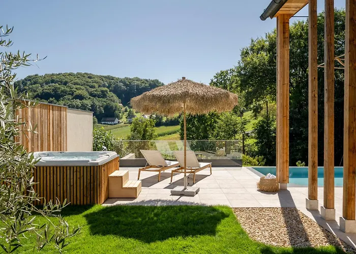 Julianhof Premium & 펜션